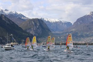 Mese intenso di regata per le categorie giovanili del windsurf