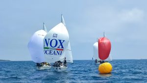 XLII Campionato Italiano Open J24 a Cala dei Sardi: buona la prima.
