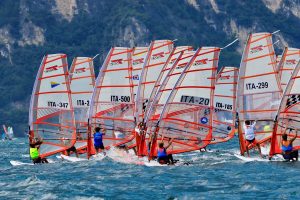 Gli atleti del Windsurfing Club Cagliari brillano a Torbole e a Bracciano