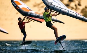 MADDALENA SPANU VINCE LA PRIMA TAPPA DELLA WINGFOIL RACING WORLD CUP IN MAROCCO