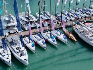 Il Giro d’Italia a Vela approda in Sardegna: a Cagliari la tappa più attesa del Marina Militare Nastro Rosa Tour